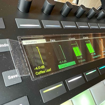 various-Ableton Push 3 boxed, plus stand